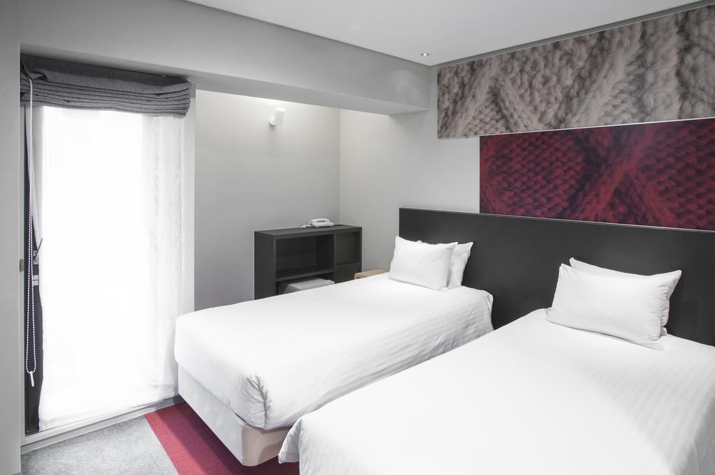Ibis Tokyo Shinjuku Hotel Екстериор снимка